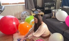Sophie prepares a party for her friend