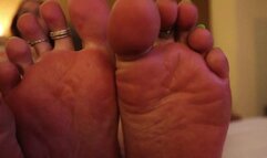 TanFeets Smelly Footsie Funn