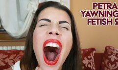 Petra yawning fetish 2 - FULL HD