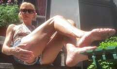 Bare soles in the heat