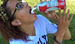 Odette - Handcuffs and Whip Cream in the Park (AVI)