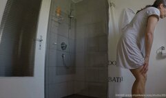 Filming myself in the shower - Part 1 (2018) (MP4)