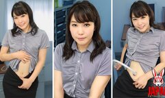Belly Button Clean-Up Sets the Fire at the office with Yui KASUGANO