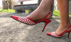 von23 Victoria with her red high heels (mp4-HD)