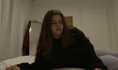 Muffled farts on the bed from latina teen