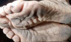 bbw thickness feet dirty soles thick toes showing moving fingers in all angles and soles dirty thickness round feet!