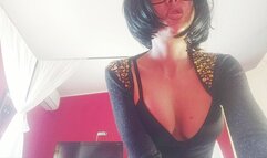 hot Gorgeous Italian babe asks you to squirt on her hard nipples- italiana troia ti fa sborrare sui suoi grossi capezzoli