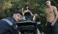 Nymphomaniac fucks her lover and the mechanic on a public-Danner Mendez & Yenifer Chacon