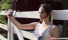 Teen Aria Alexander having outdoor sex