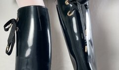 A Shoejob Dream comes True - Bootjob in Tramplegirls Marc Jacobs Rubber Boots - Fruitcrush, Shoejob and CBT - White Nylons and Footjob - multicam - HD Quality