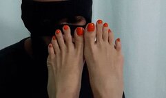 Worship with honey on my feet with red nails