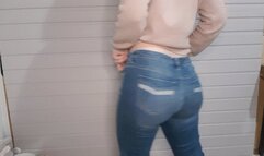 Sexy smelly farts in jeans -