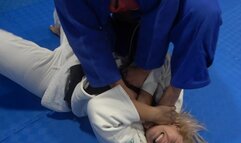 Teddy v Gabi Gi-Feet