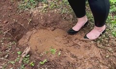 Steve Madden Patent Pumps Covered in Mud!