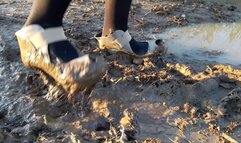 Top 32 min by Sexy Nina! Broken high heels muddy and wet, bending high heels in mud