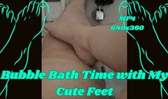 Soak in the Soapy Tub with SSBBW Rachel's Sexy Feet MP4 640x360