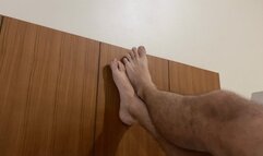 feet 076857