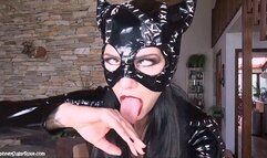 * 854x480p * Cross Eyed Catwoman Licks Up Your Cream -Mp4