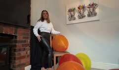 RR33: Unique Balloon Chair bounce