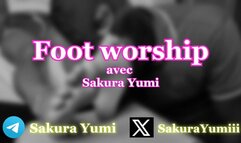 SAKURA YUMI - FOOT WORSHIP #1 : "Elle y prend goût !"