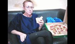 PIZZA EATING MORNING 2000