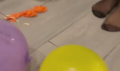 Balloon Stomping Pop