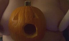 Pumpkin deep throated by vibrator with sound