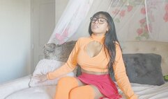 Ember Snow- Velma Dildo Fuck