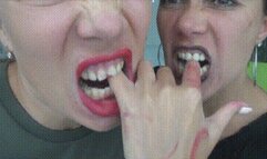 Strong vampirella teeth leave marks on their hands and fingers Ja