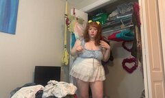 Voyeur Upskirt Watching BBW Redhead Put Laundry Away