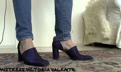 Mistress Victoria Valente - Everyday shoes with block heels suitable for trampling and showing soles