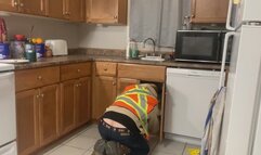 Plumber fucks virgin teen on prom night