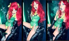 Poison ivy cosplay smoking 2 eve 120 at once