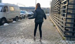 The girl left the house in heels, she did not expect that there would be ice on the road and slipped badly injuring her foot