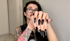 Finger snapping with black long nails