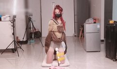 xy232-Redhead sexy Chinese girl tied to a pillar and vibrator reaches orgasm