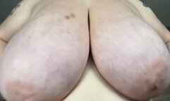 Long tits bouncing for you