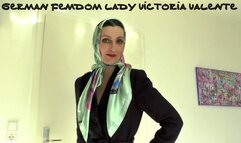 Lady Victoria Valente showed elegant satin headscarves Scarf Queen