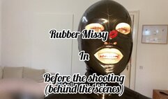 Rubbermissy s preparing for gasmask and gagging shooting