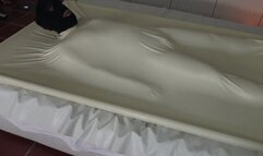 Cruel Reell dominate slave maskjoe in vaccuum bed wmv