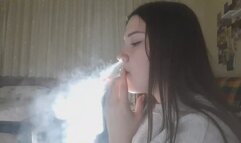 SMOKING YULIANA DOUBLE BREATHES