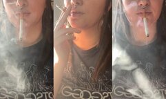 Sunny Smoke Show While My BF Jacks Off on my Feet