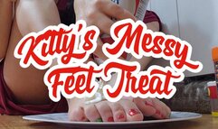 Kitty's Holiday Messy Feet Treat HD