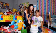 Indica Jane & Frank Funsize: Potty Training Failure - Diaper Boy Refuses To Use Toilet - MP4 1080 hd