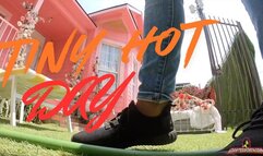 Giantess Crew - Cj - Tiny Hot Day