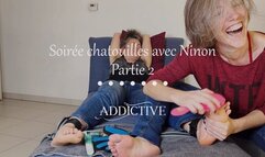 French - Soirée chatouilles avec Ninon Partie 2