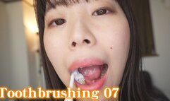 Toothbrushing 07 Kozue Minami