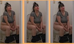 Jenna Jones Seated Pee