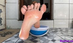 Bath for Her Soles - Long Toes - HD MP4