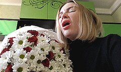 BIG SNEEZE FROM FLOWER BOUQUETS!